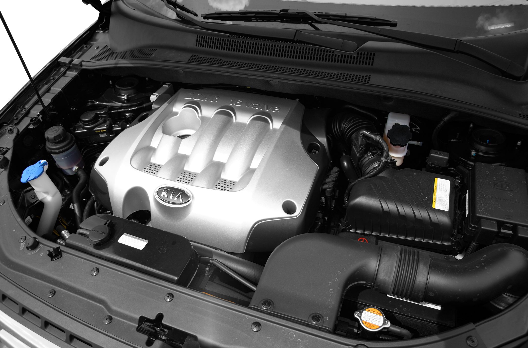 Engine bay with DOHC 16 valve engine cover