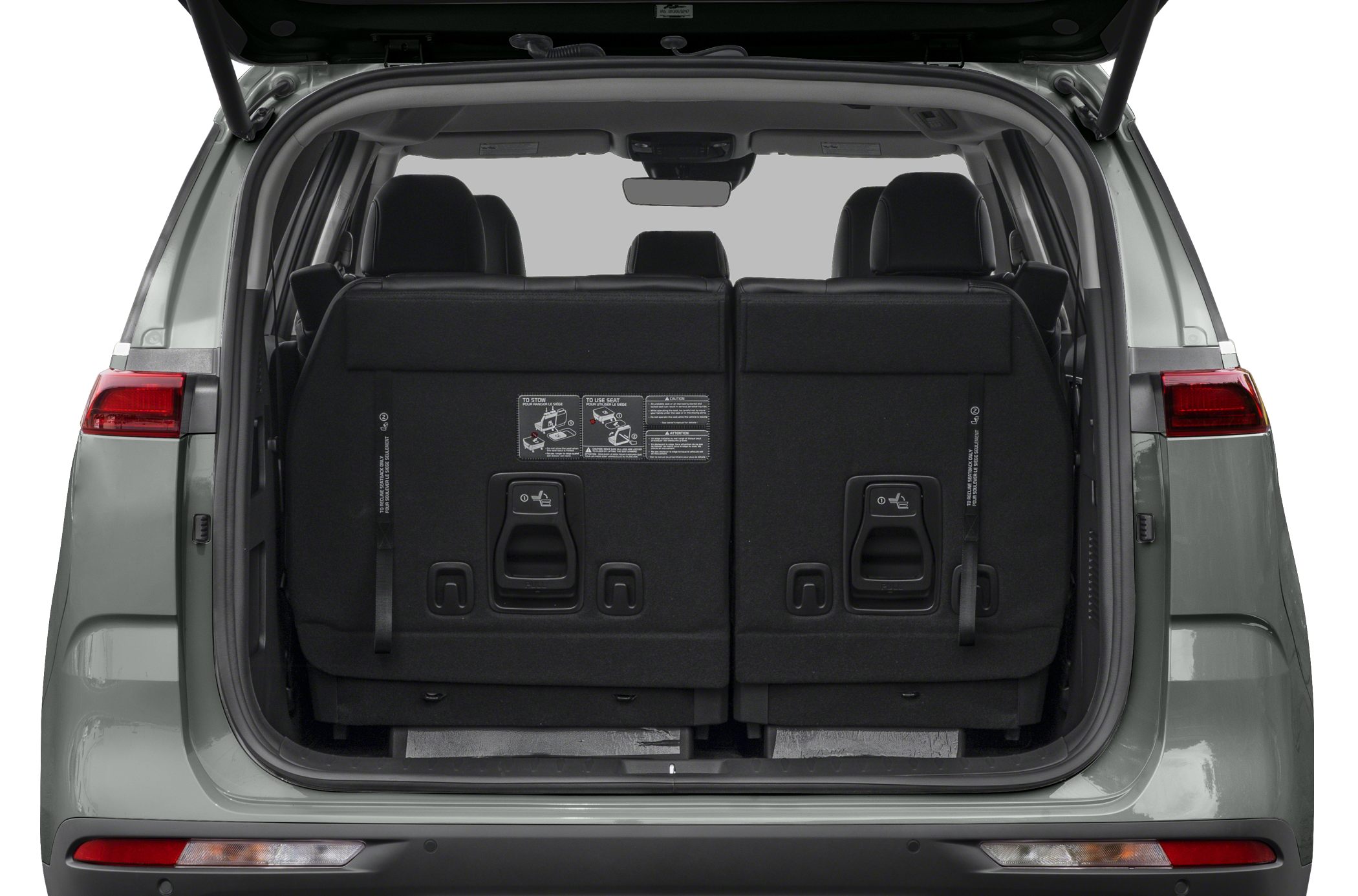 Foldable rear seats in spacious cargo area
