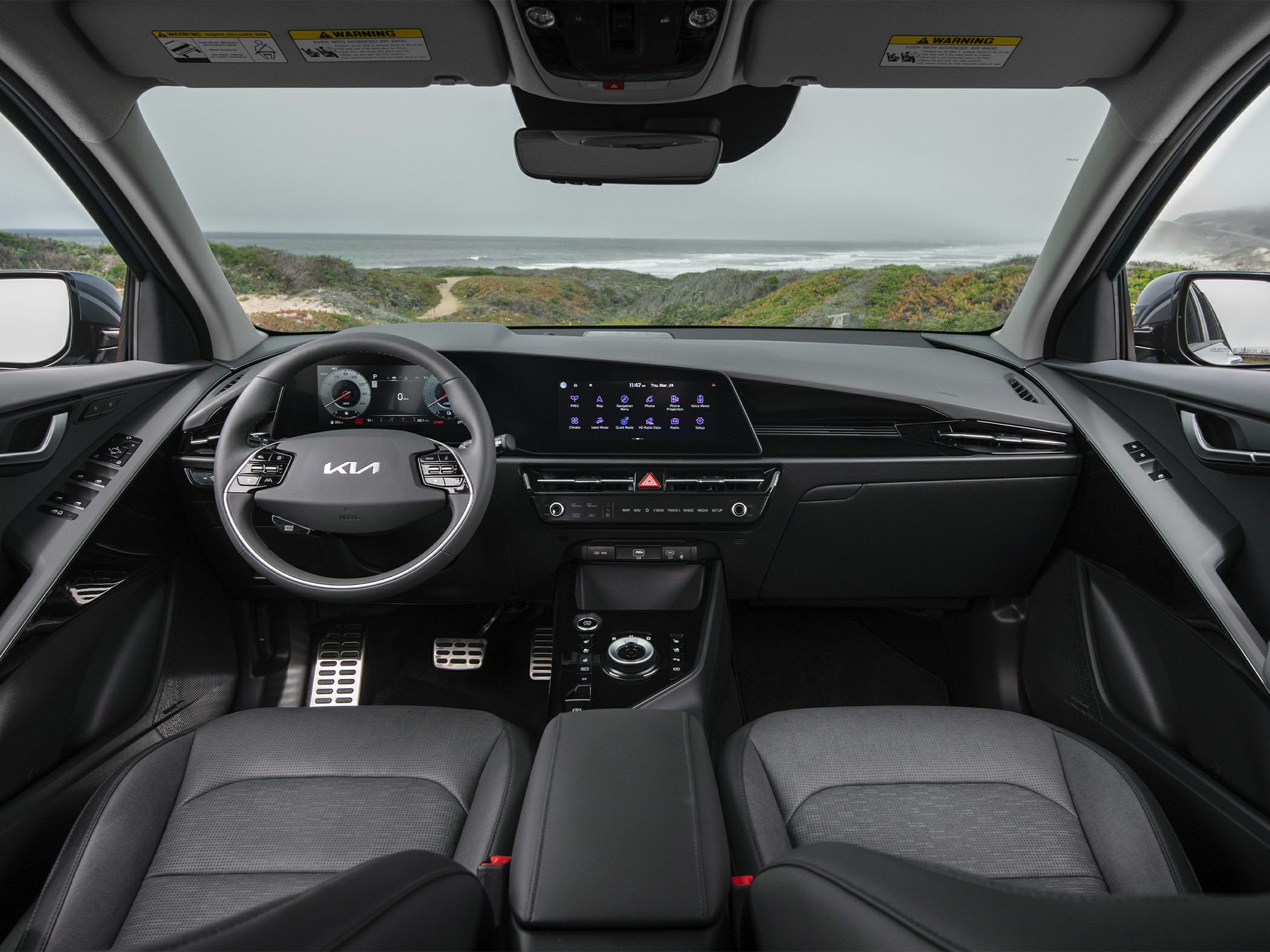 Digital dashboard with touchscreen console and multifunction steering wheel