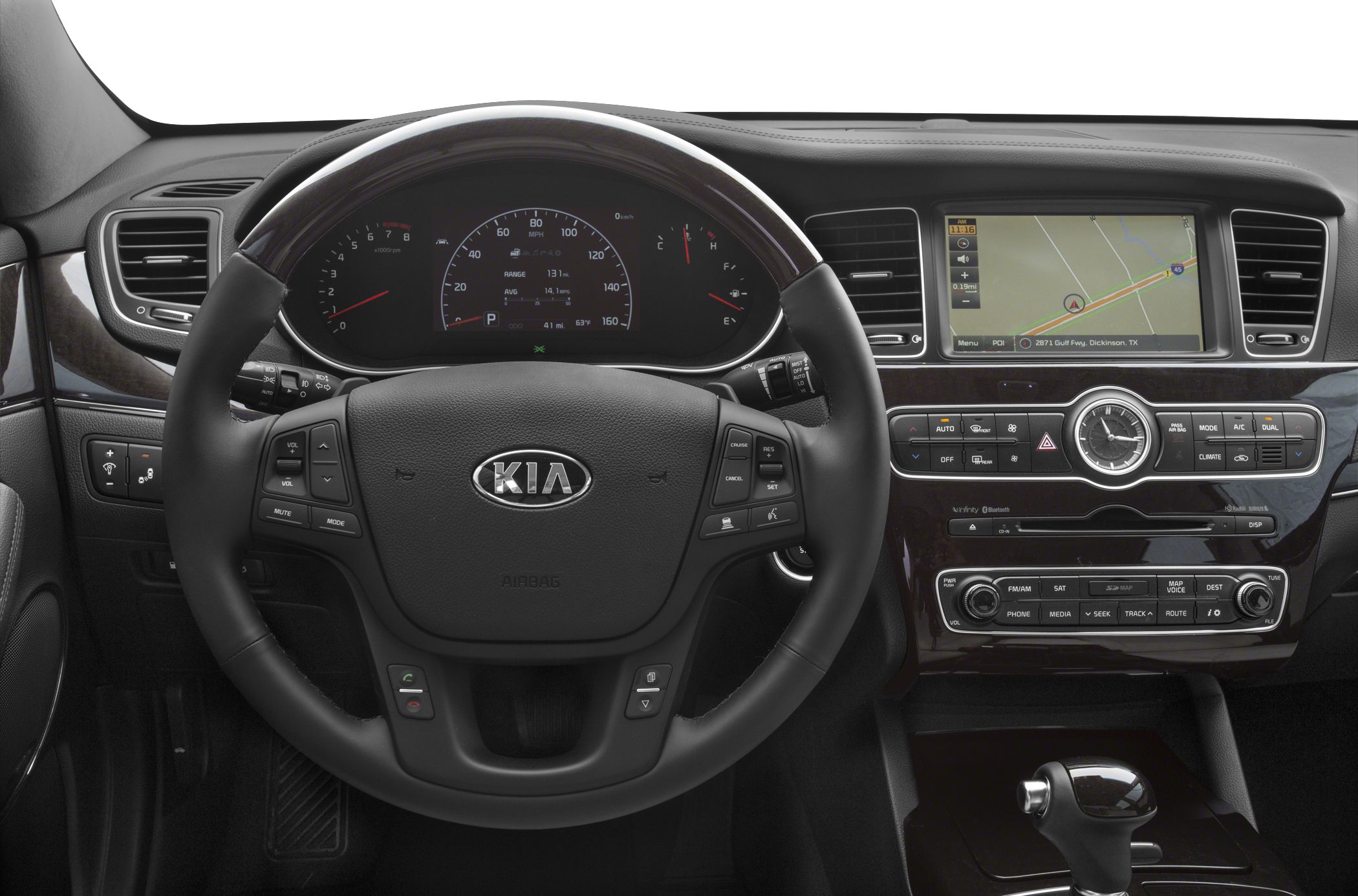Steering wheel and dashboard with infotainment and instrument cluster