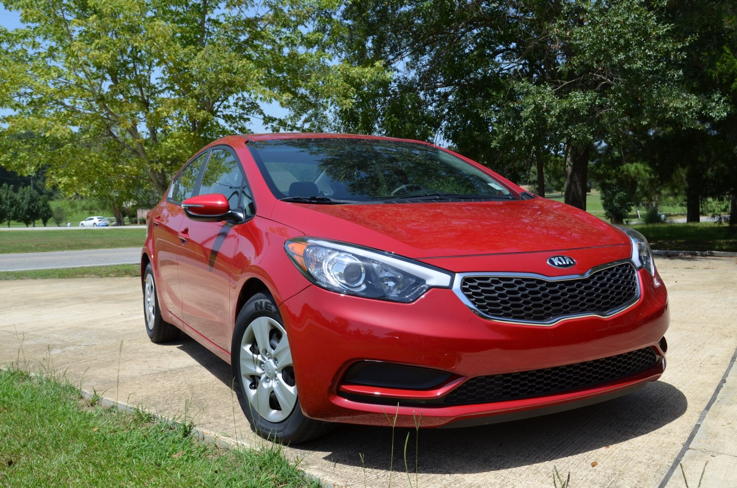 Front design with aggressive grille and sharp headlights