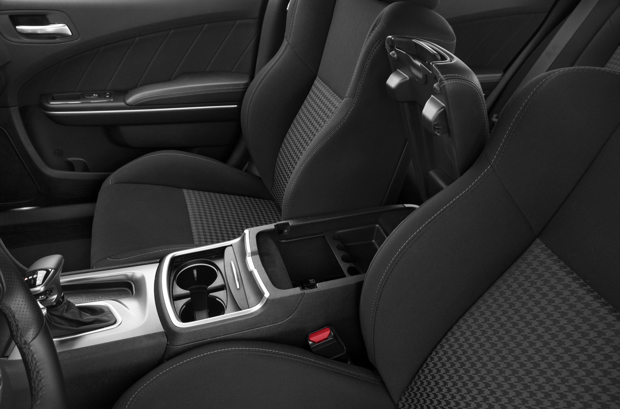 Center console with open armrest storage and fabric front seats