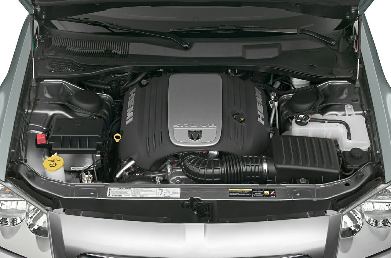 Engine bay with 5.7L V8 HEMI powertrain and intake system