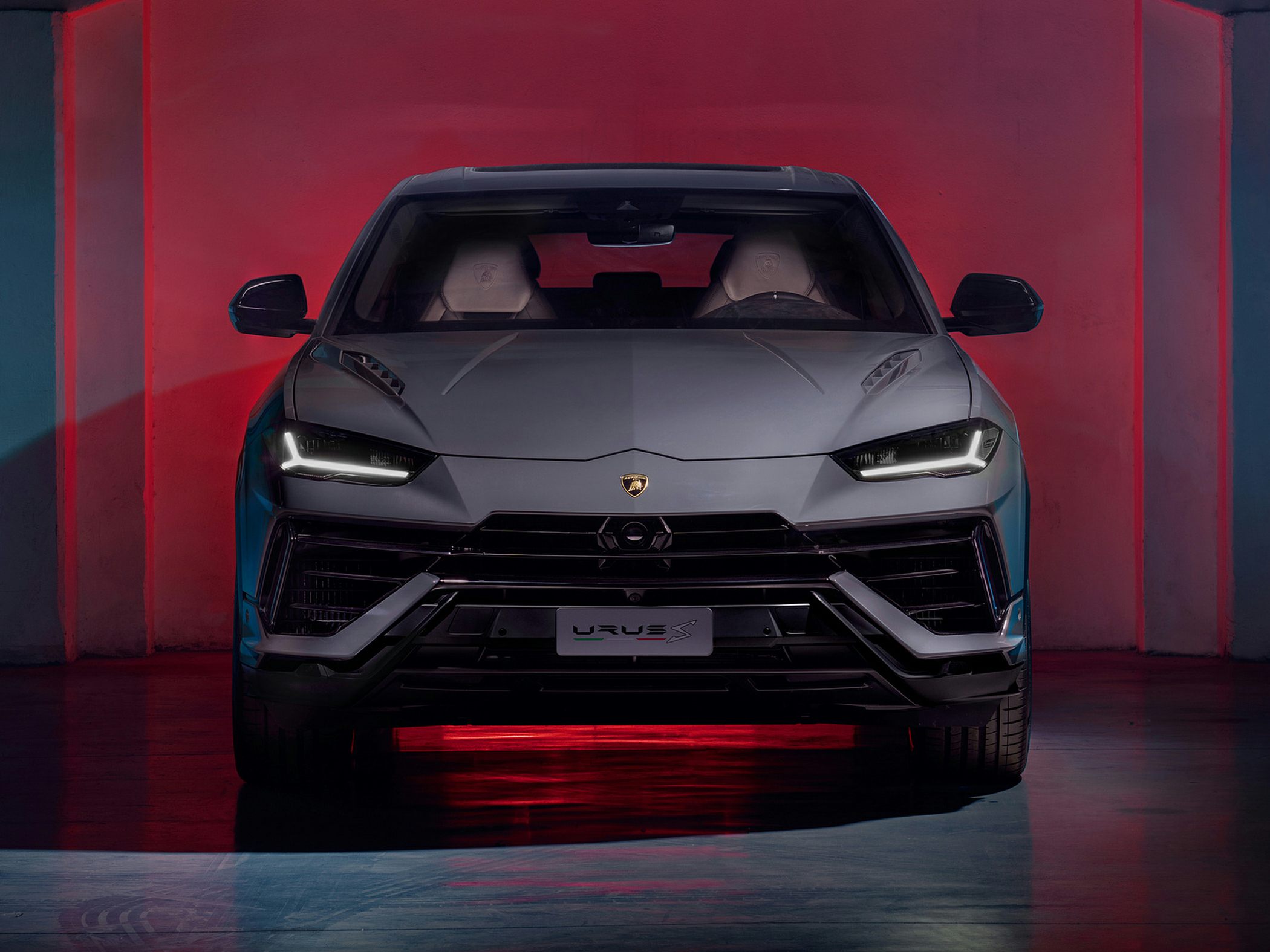2025 Lamborghini Urus (facelift 2024) Front View