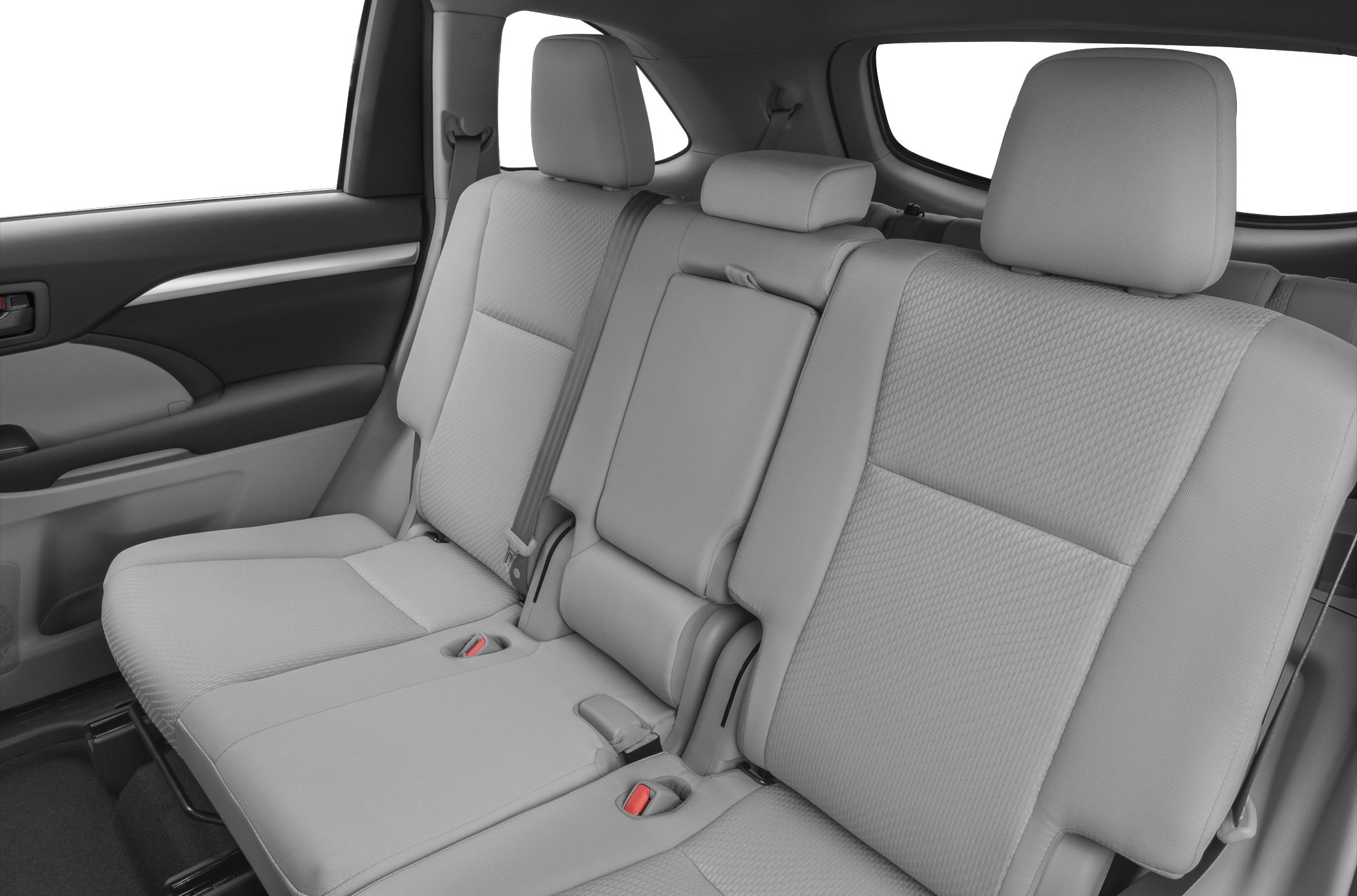 Spacious rear bench seats with headrests and foldable center armrest