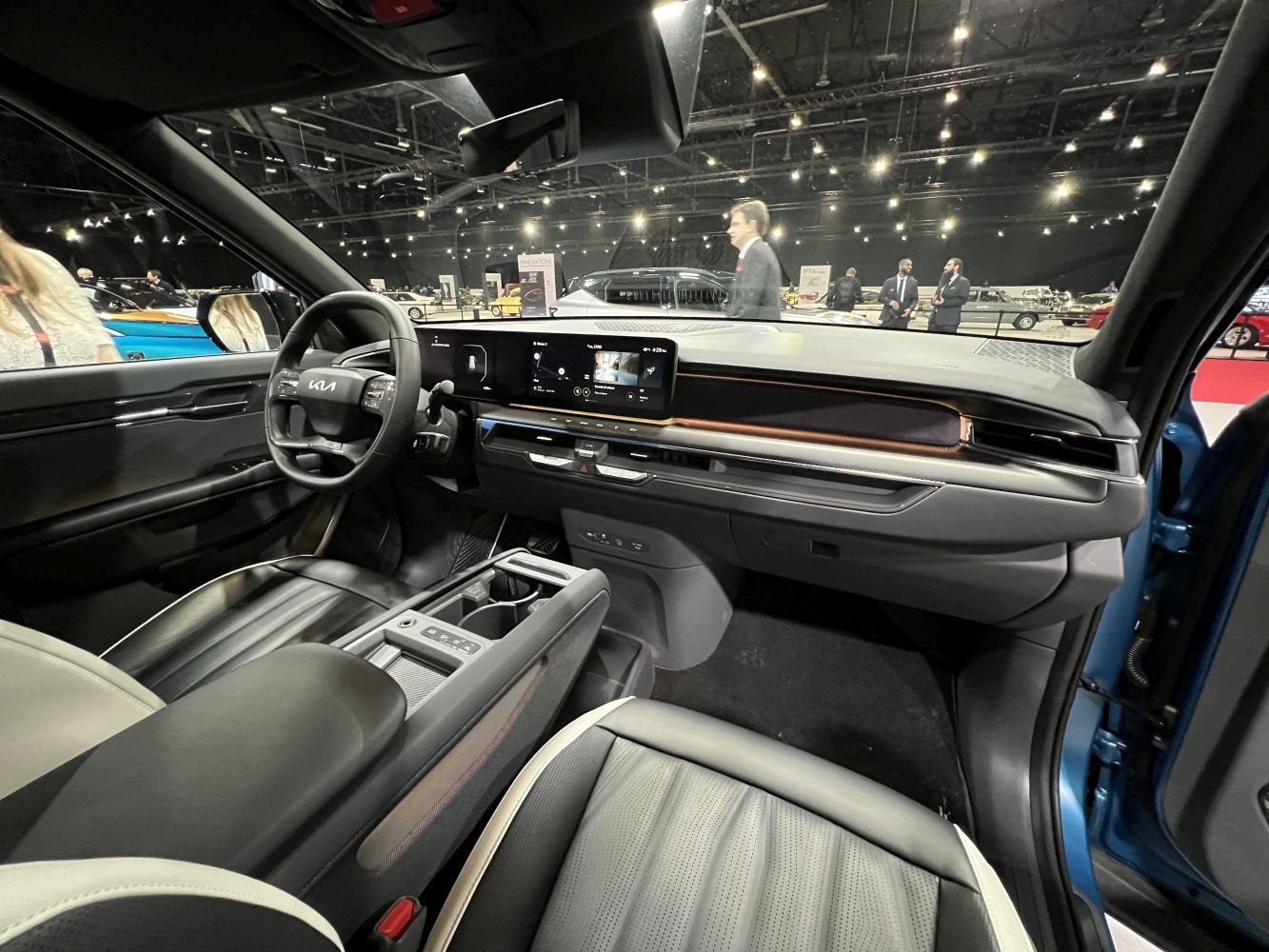 Modern digital dashboard and ergonomic steering wheel in a vehicle interior