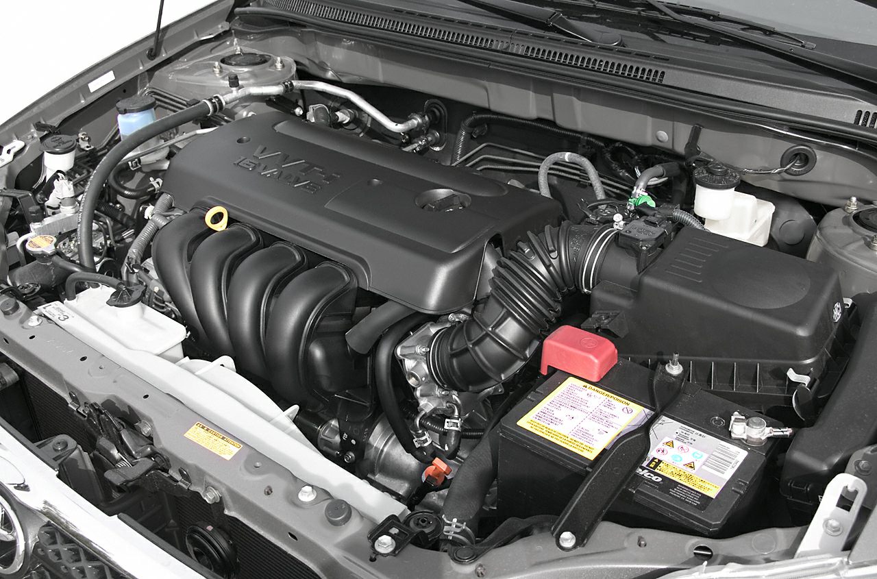 VVT-i engine bay with intake manifold and battery