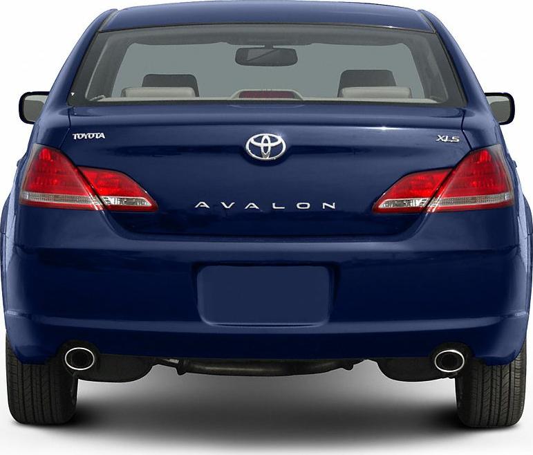 2005 Toyota Avalon III Rear View