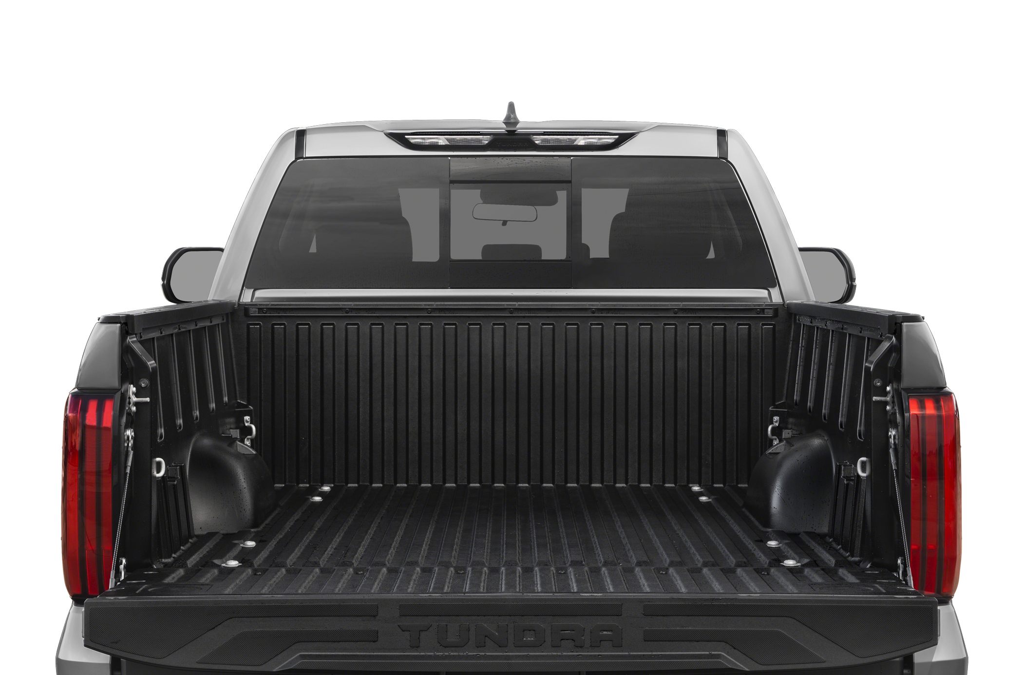 Spacious truck bed and tailgate of a pickup truck