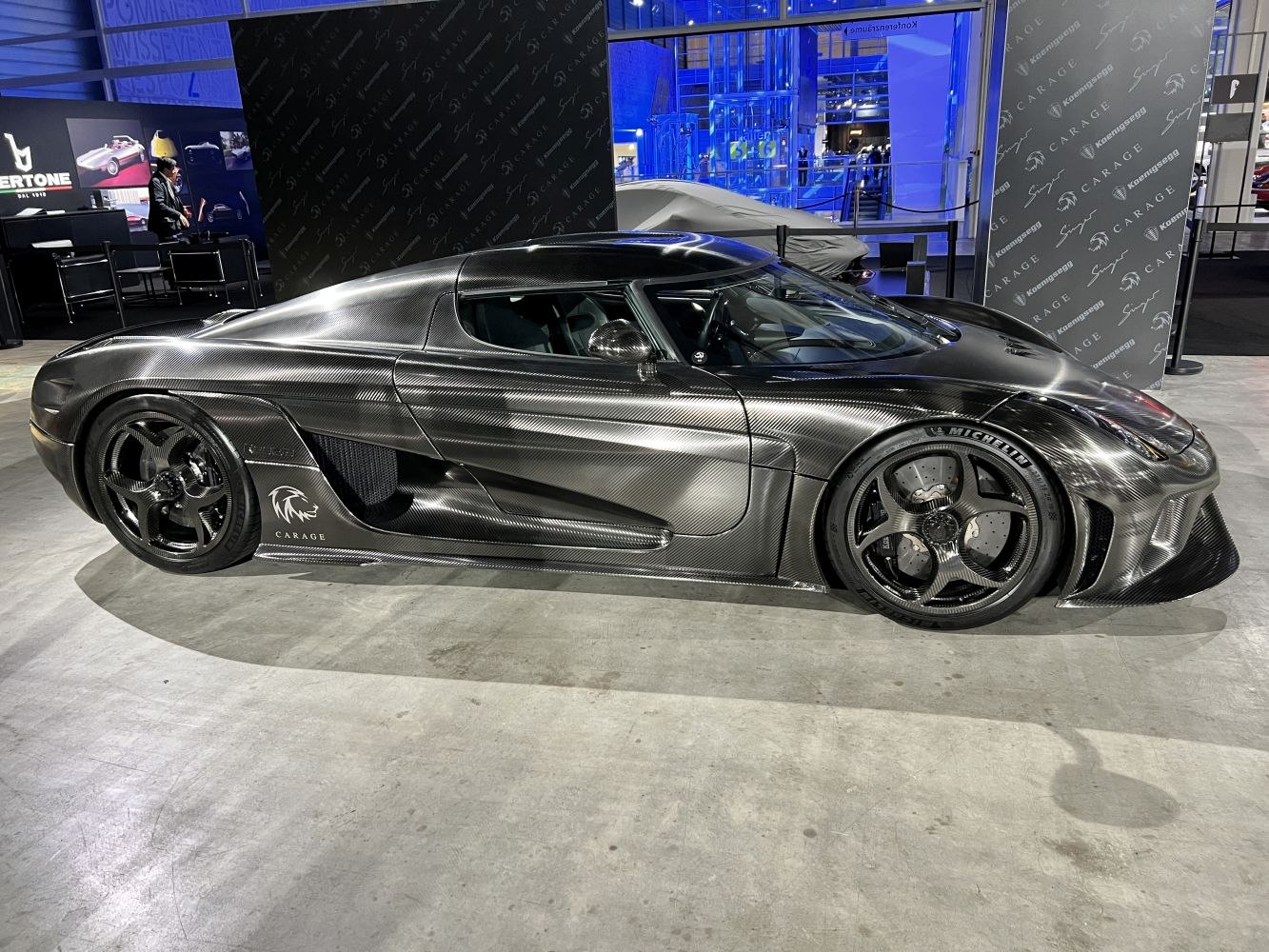 Side profile of aerodynamic carbon fiber hypercar