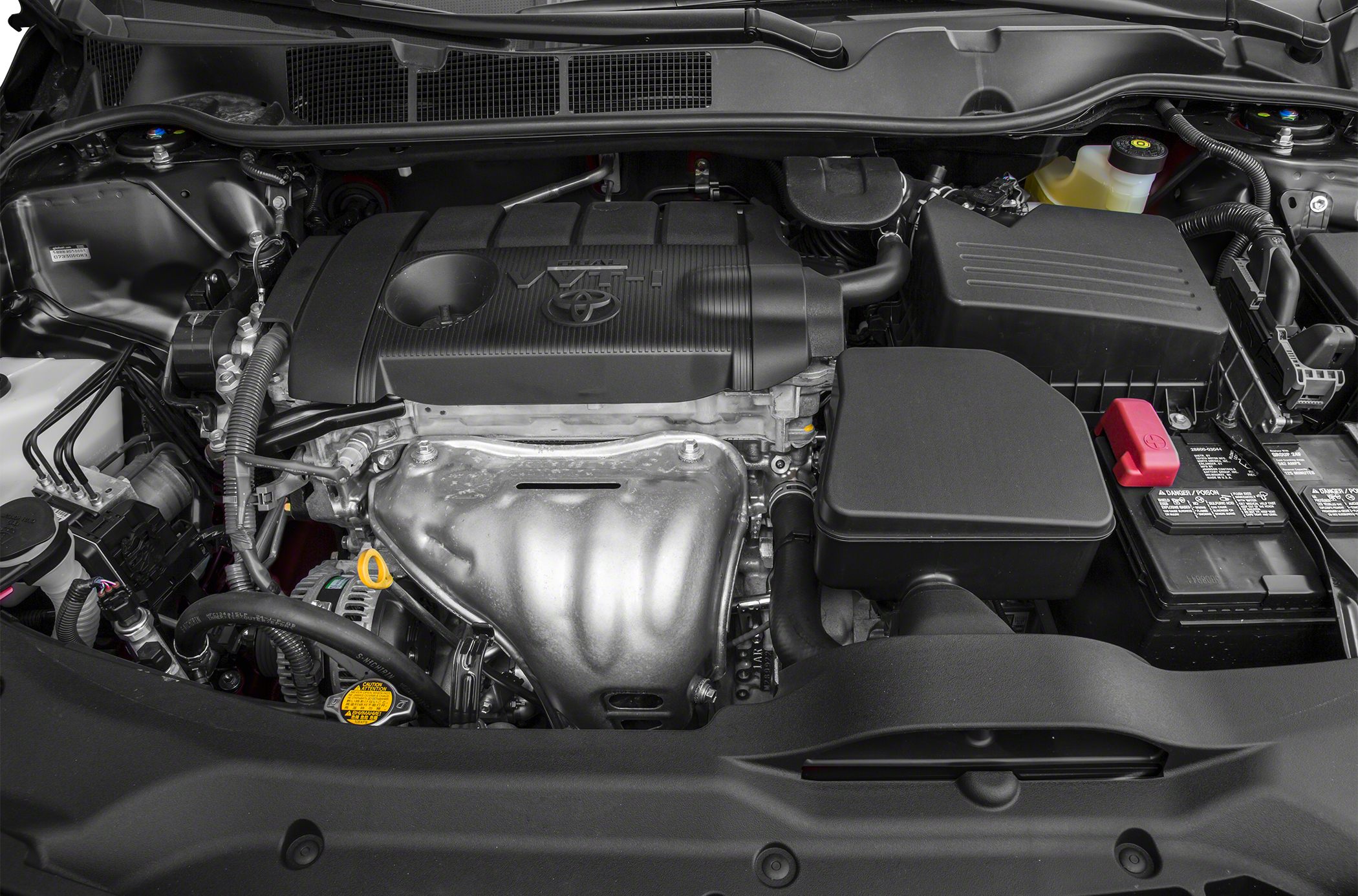 VVT-i engine cover with air intake and battery in engine bay