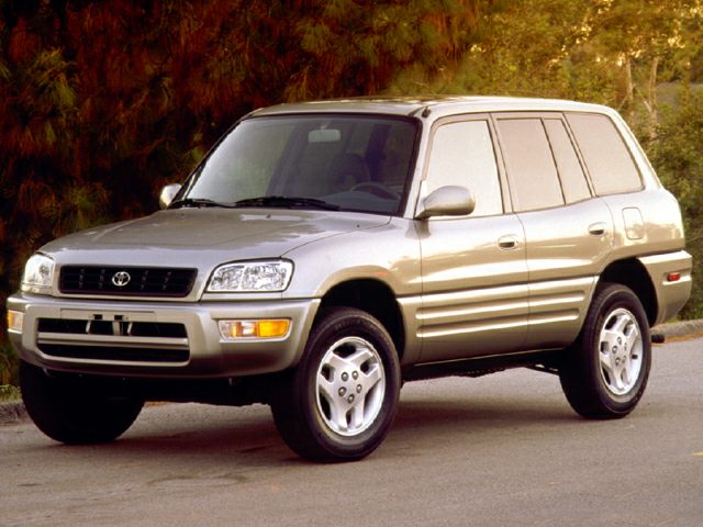 Silver 5-door compact SUV with distinctive front and side design