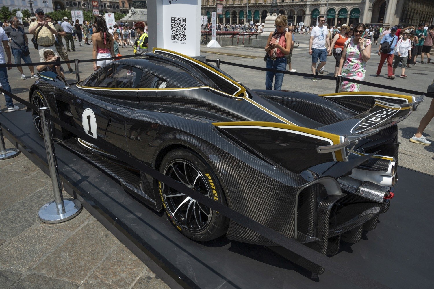 Carbon fiber body with rear wing and diffuser