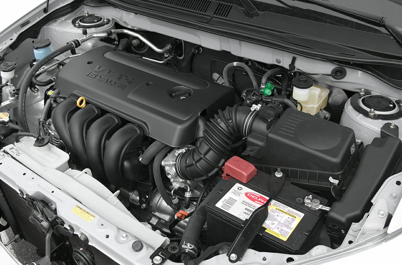 VVT-i 16-valve engine bay with battery and air intake components