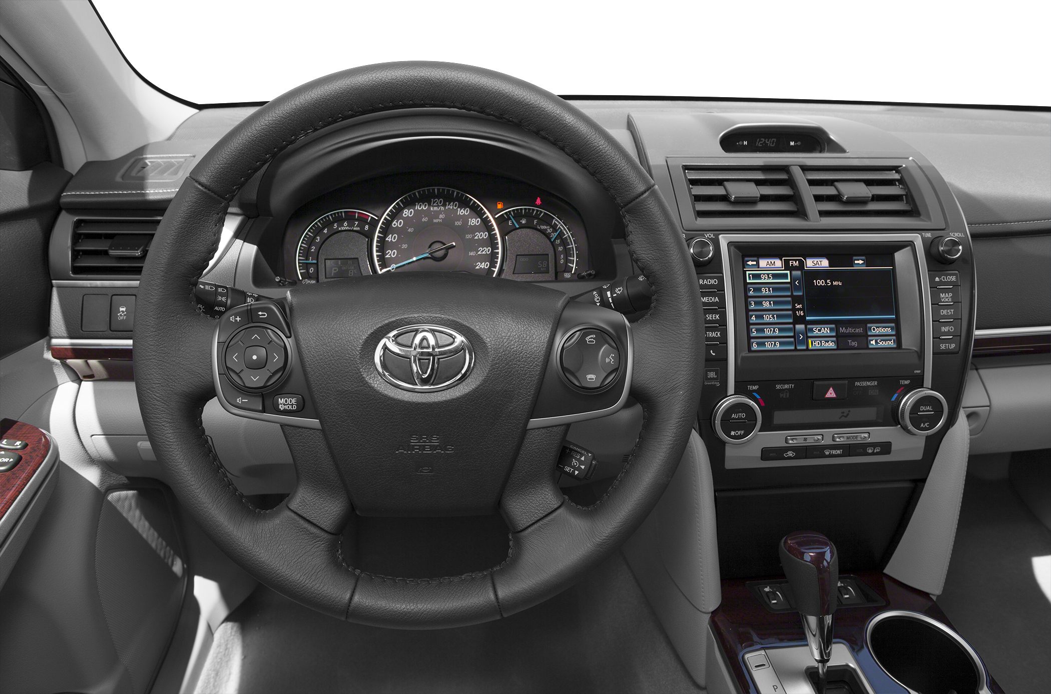 Steering wheel with controls and dashboard infotainment system