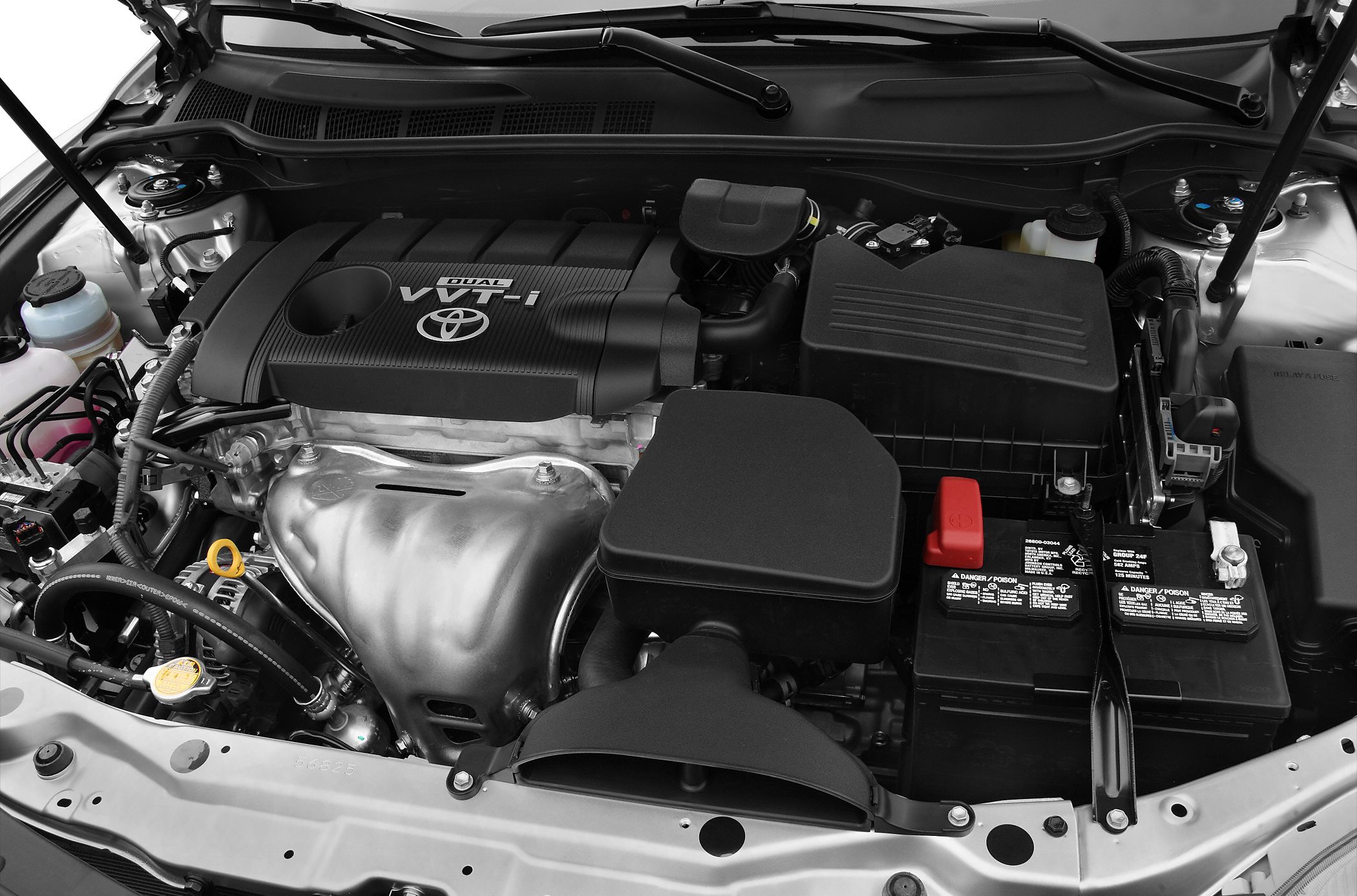 Engine bay showing Dual VVT-i engine cover and battery layout.
