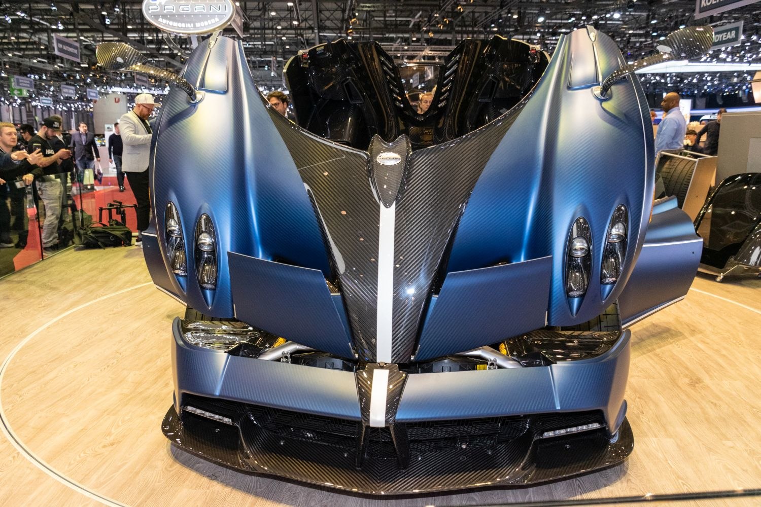Front view, carbon fiber body, aerodynamic design, dual headlights