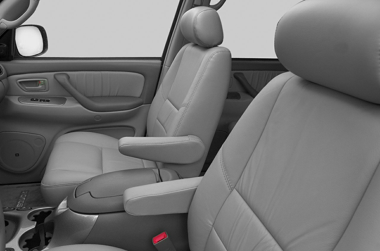 Front leather seats and interior door panel with armrests