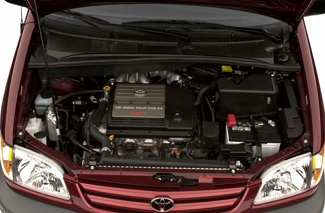 V6 3000 Four Cam 24 VVT-i engine layout under hood