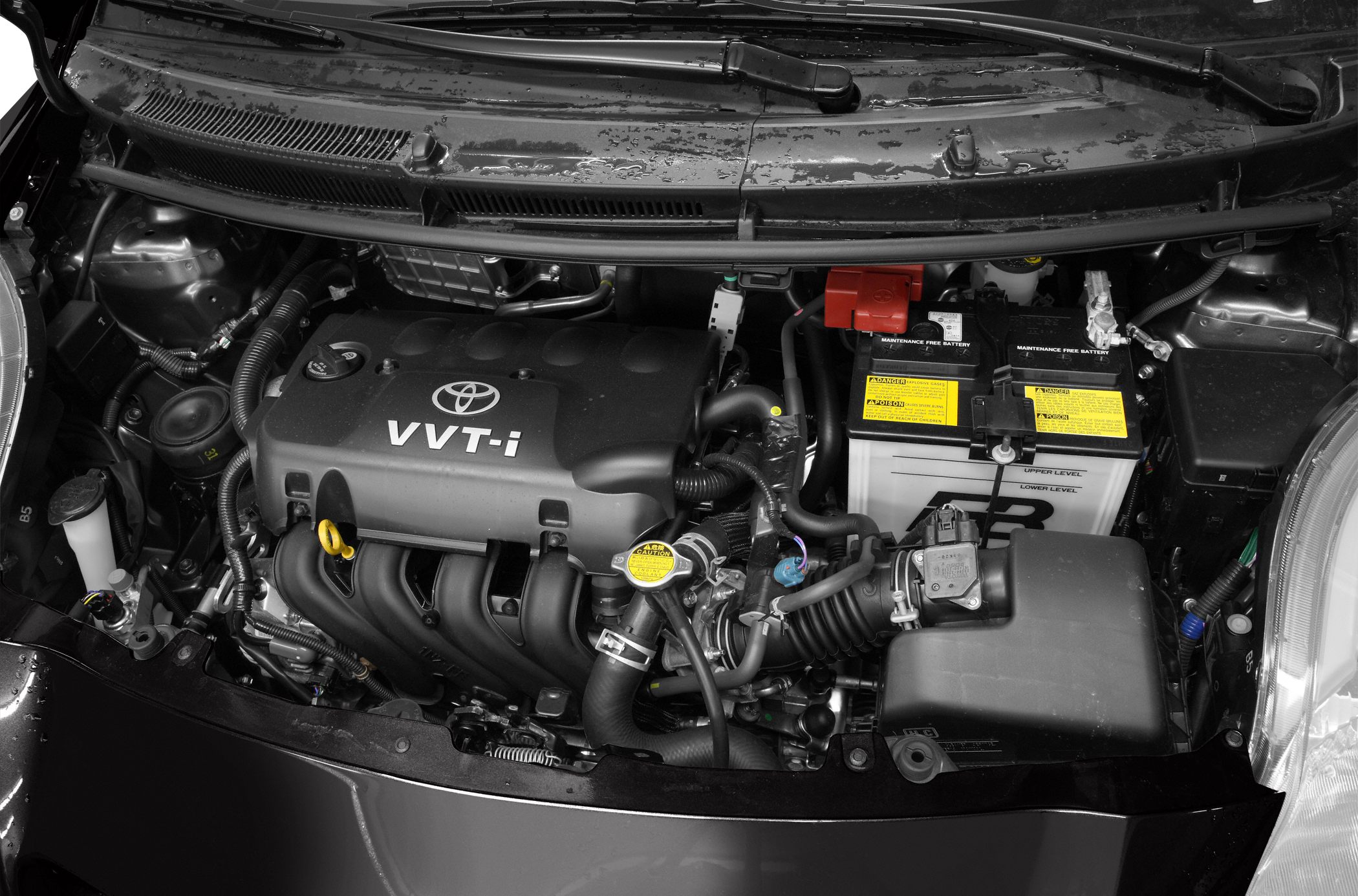 Compact VVT-i engine bay with detailed component layout