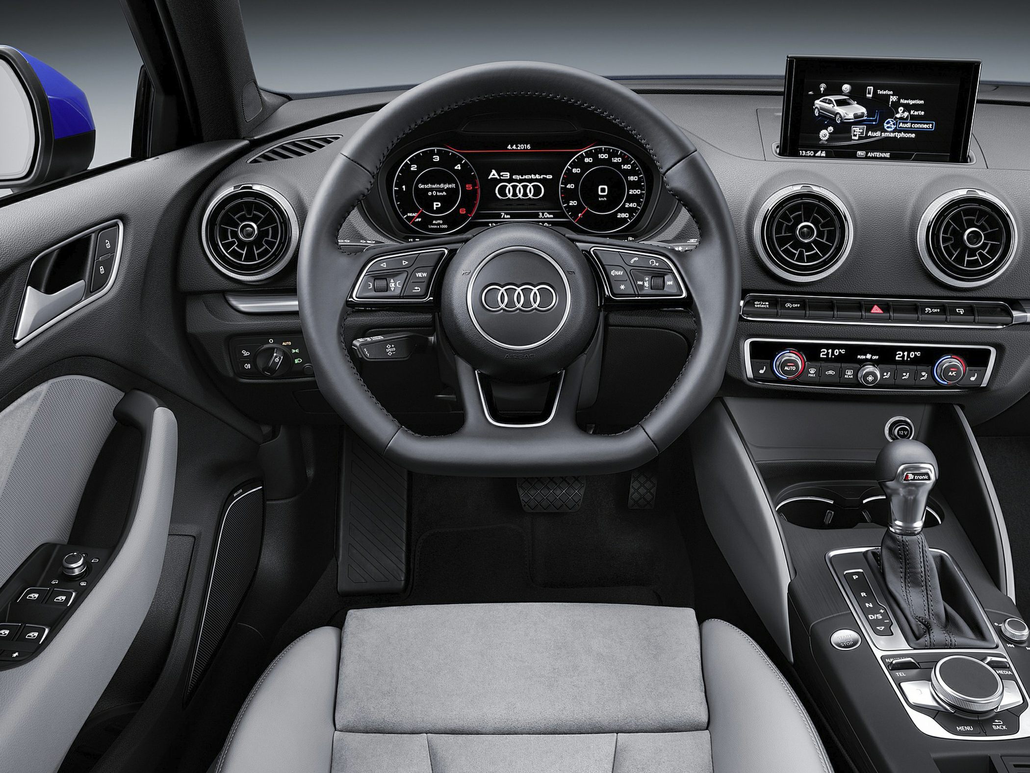 Digital dashboard and steering wheel with central console