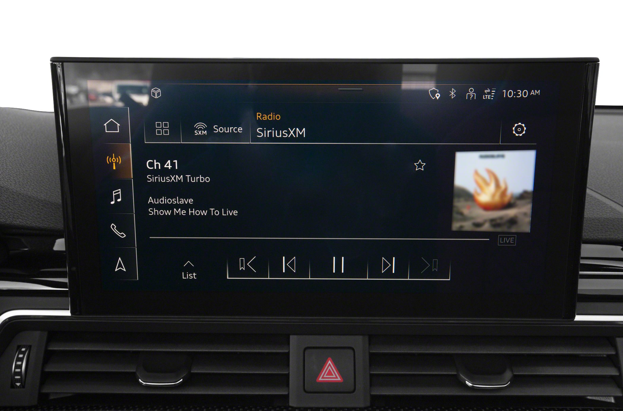 Digital infotainment display with SiriusXM Turbo radio and media controls