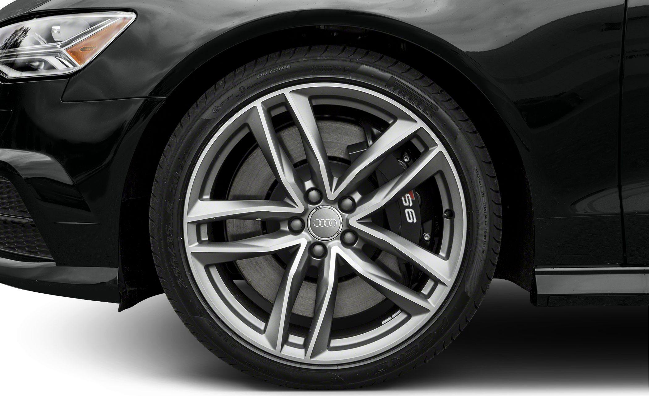 Close-up of alloy wheel and S6 brake caliper
