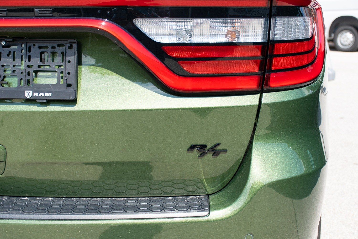 Rear light and R/T badge on green metallic bumper