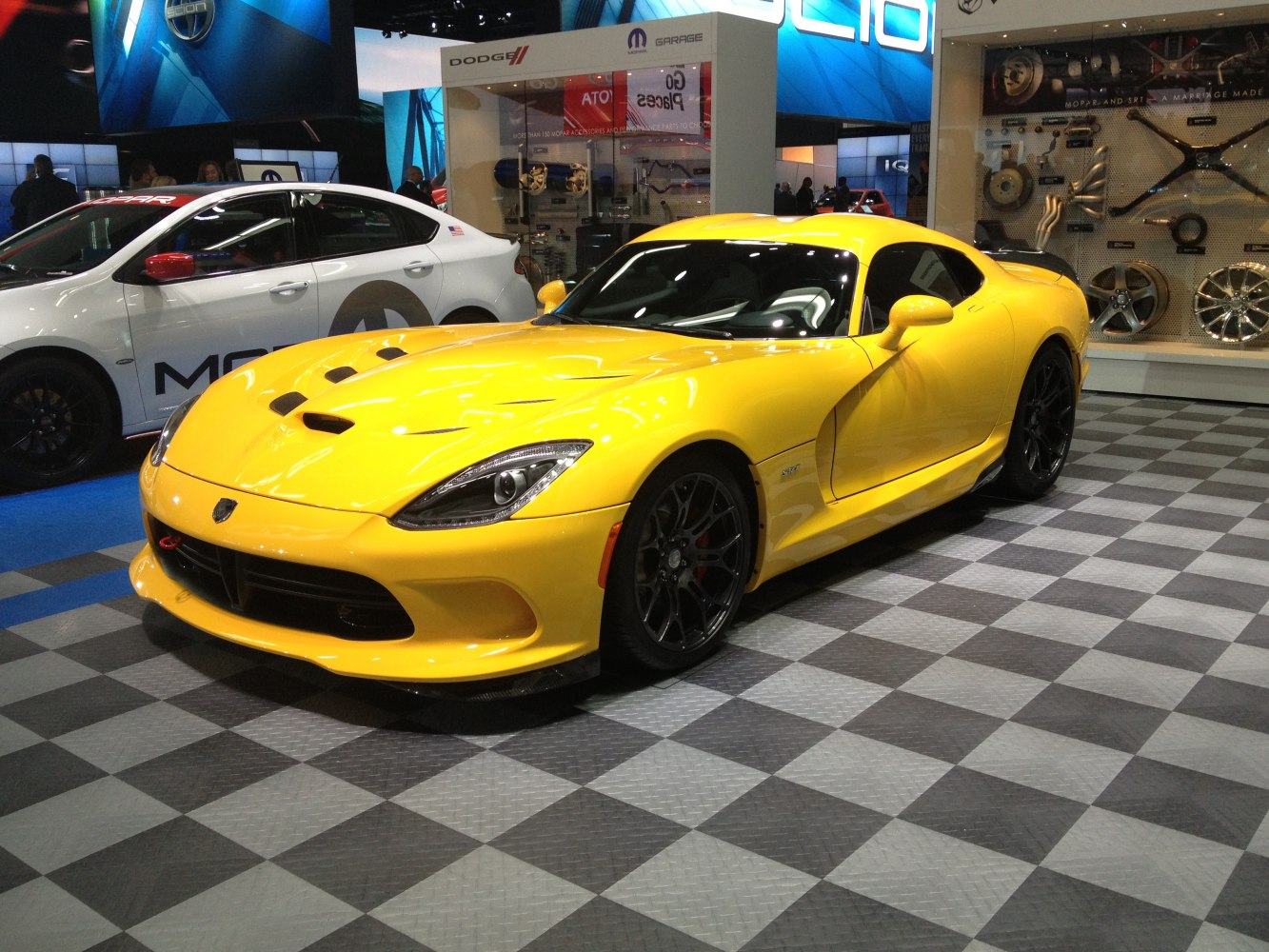 Yellow Dodge Viper VX with vented hood and aerodynamic front