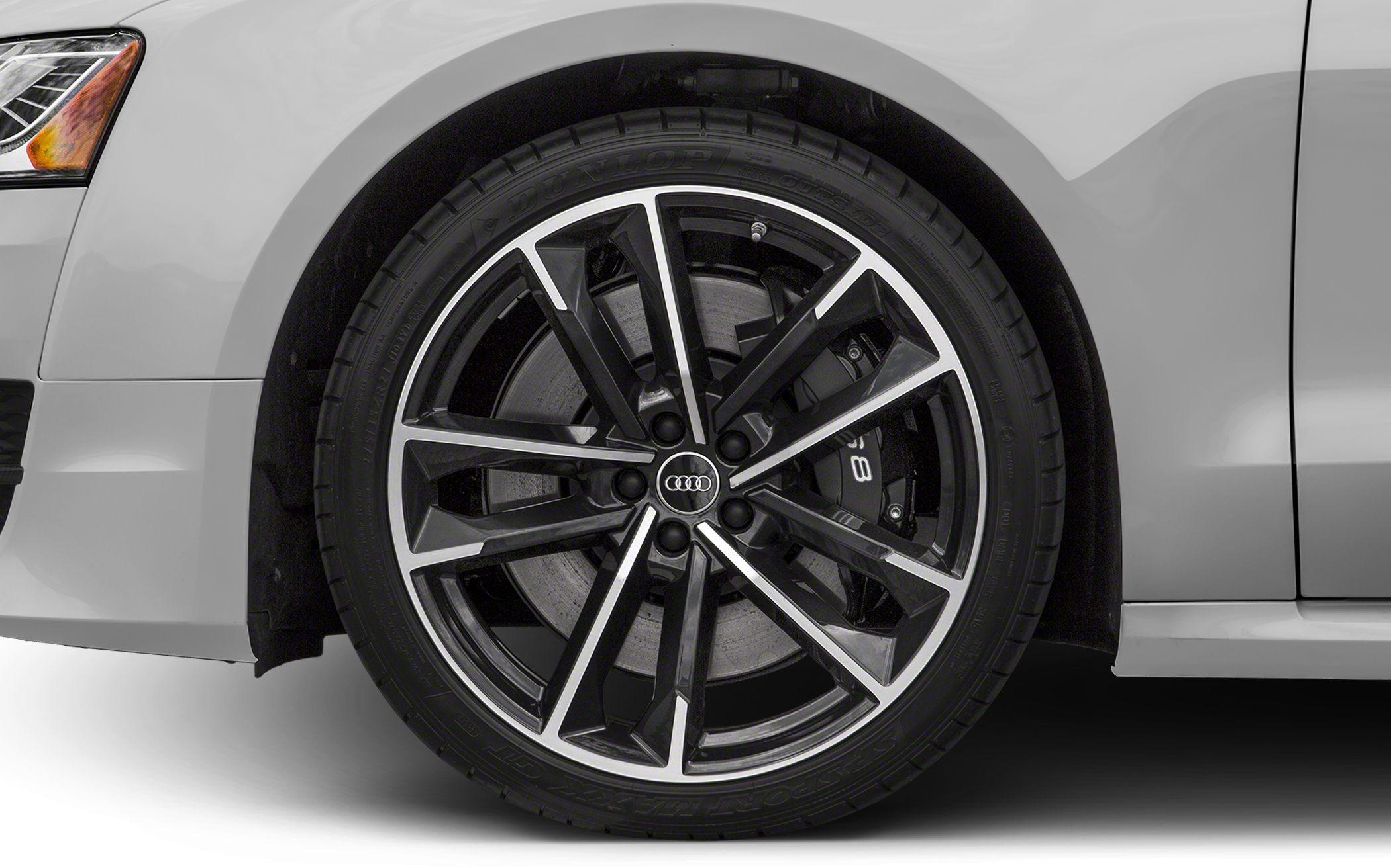 Alloy wheel with S8 brake caliper detail