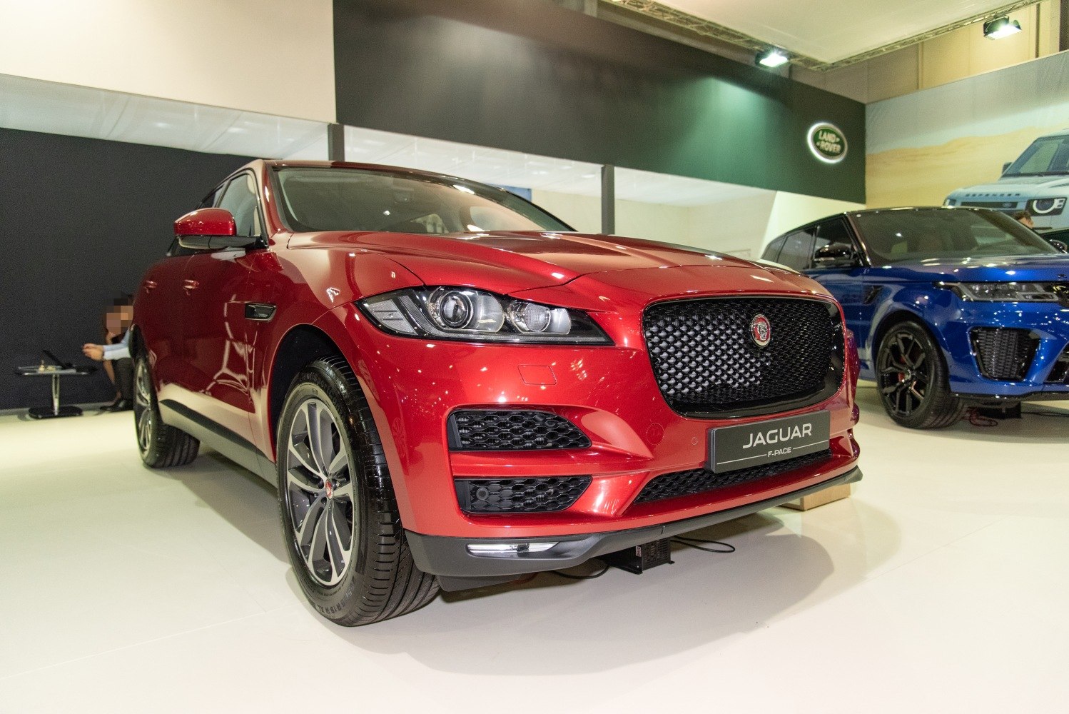 SUV front with LED headlights and mesh grille