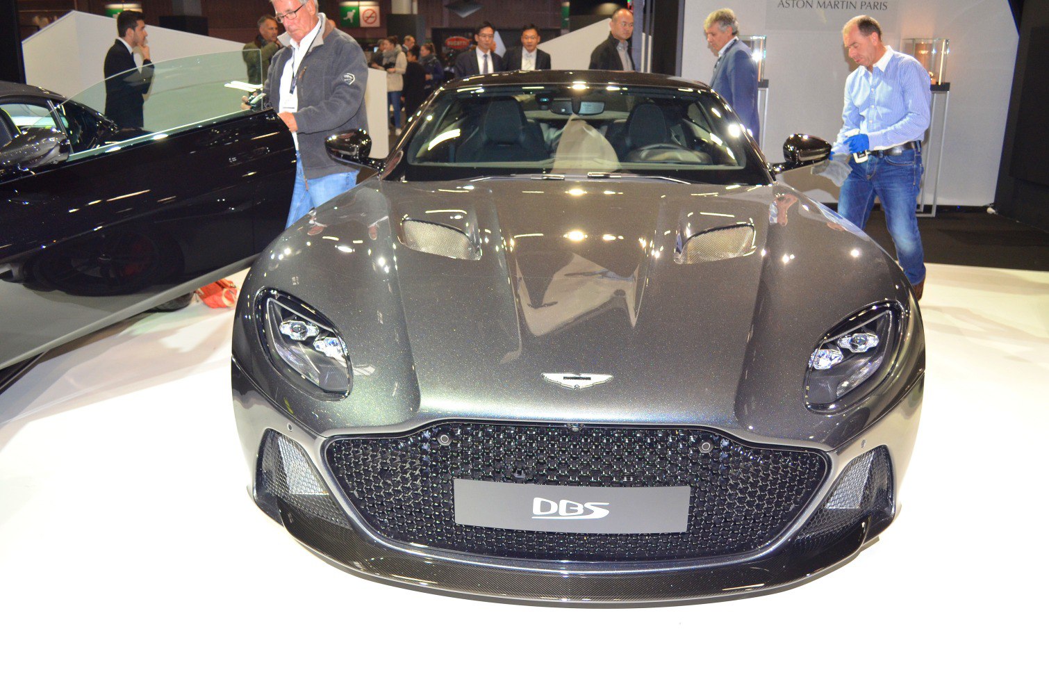 Front grille and vented hood of a luxury sports coupe