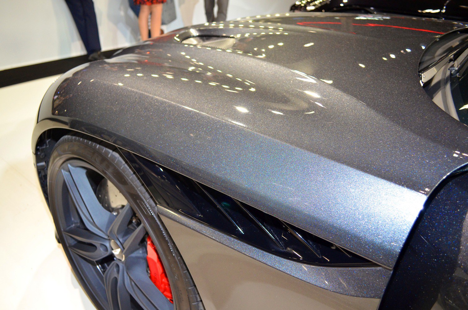 Front fender with vent and wheel close-up