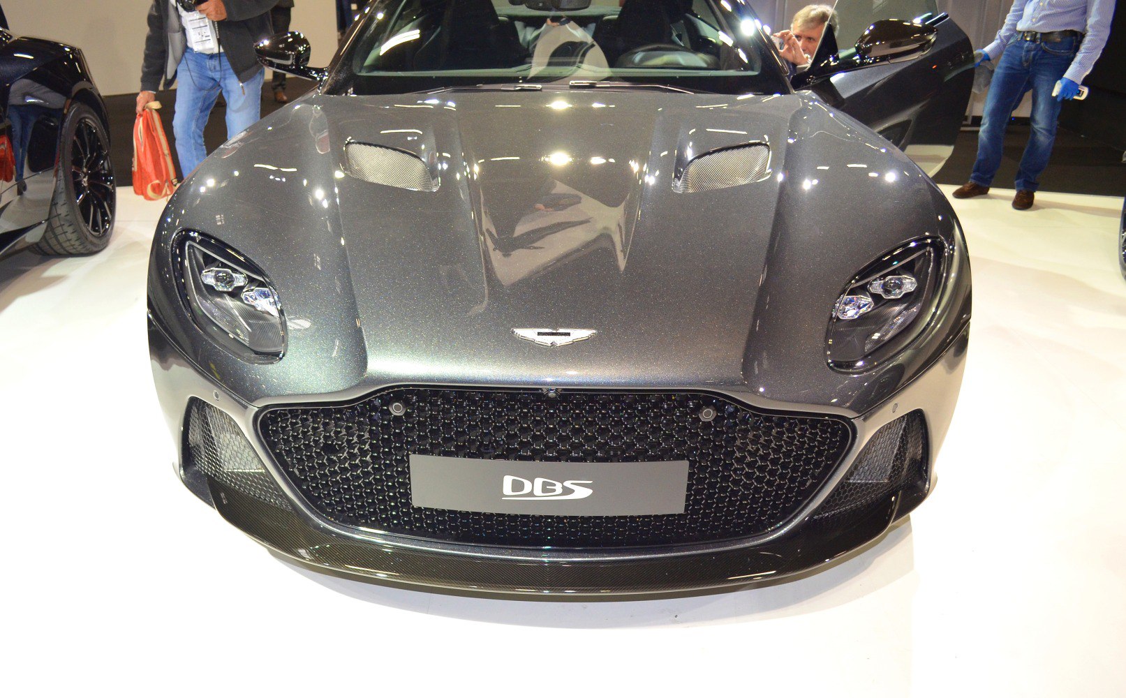 Front grille and dual hood vents with sleek aerodynamic design
