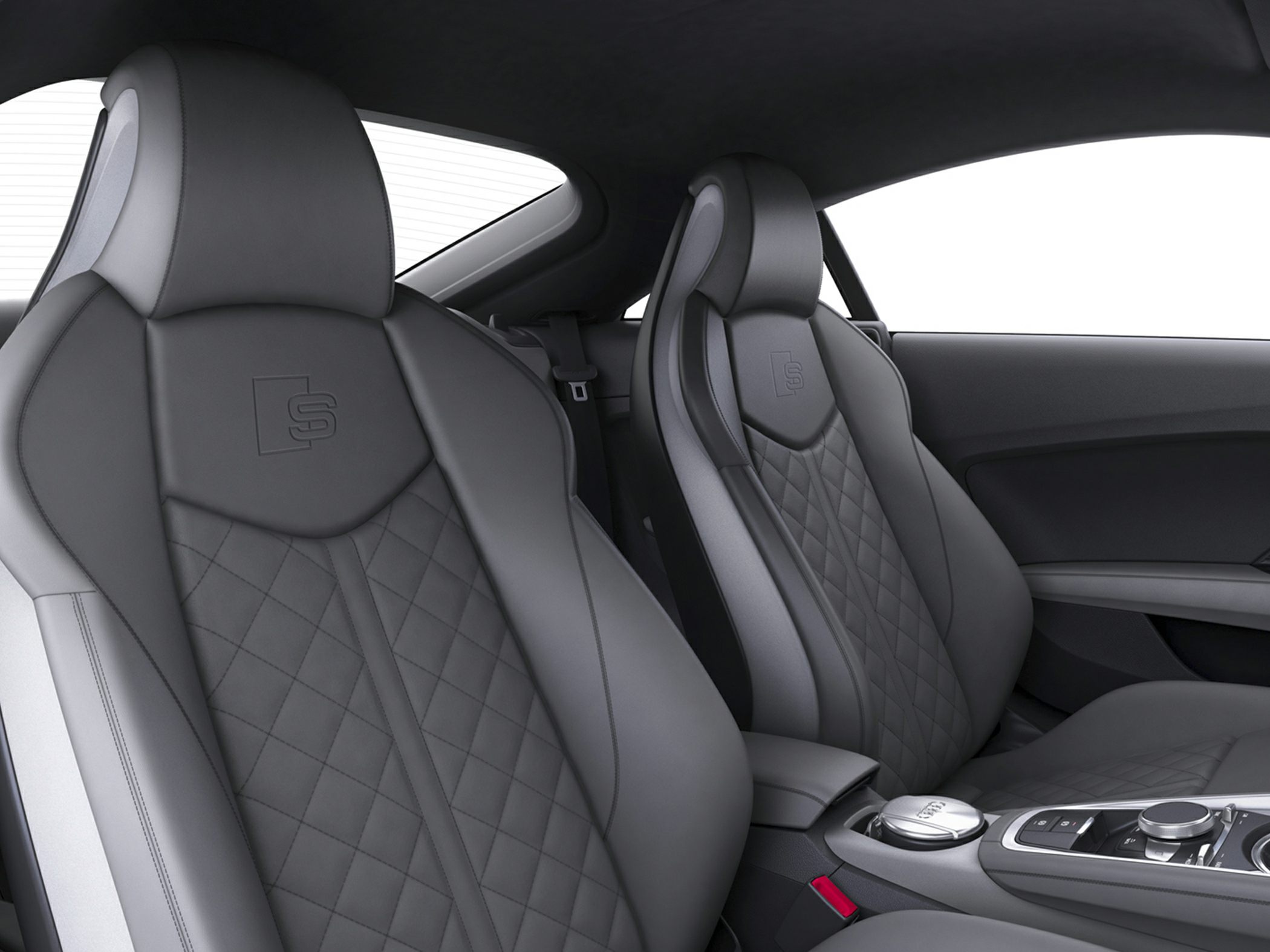 Quilted leather sport seats with embossed S logo
