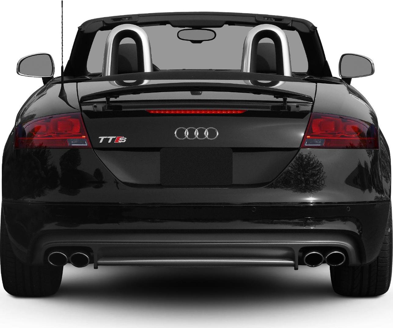 Rear view with dual exhaust and roll bars