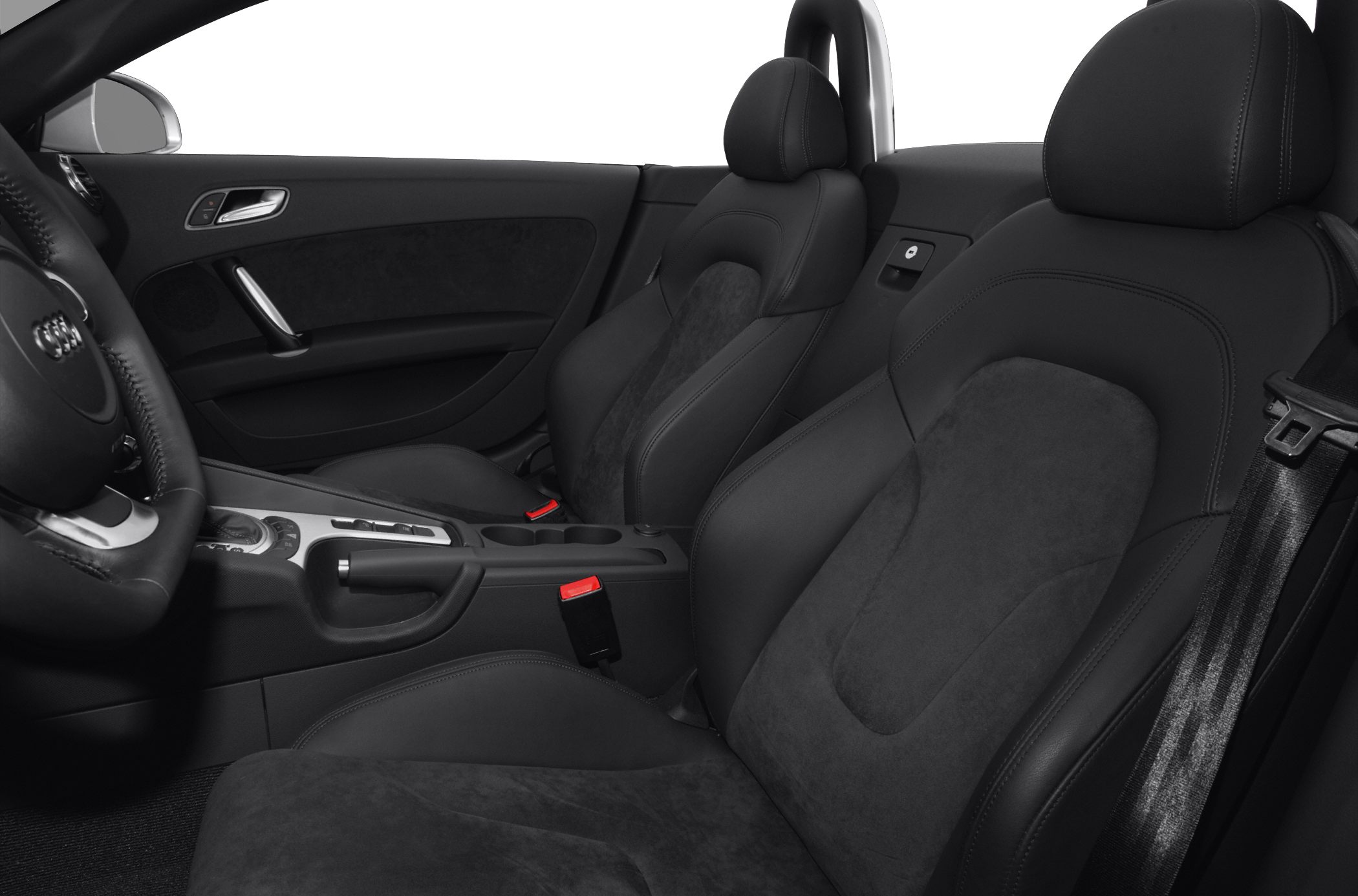 Leather and suede sport seats with central console and handbrake