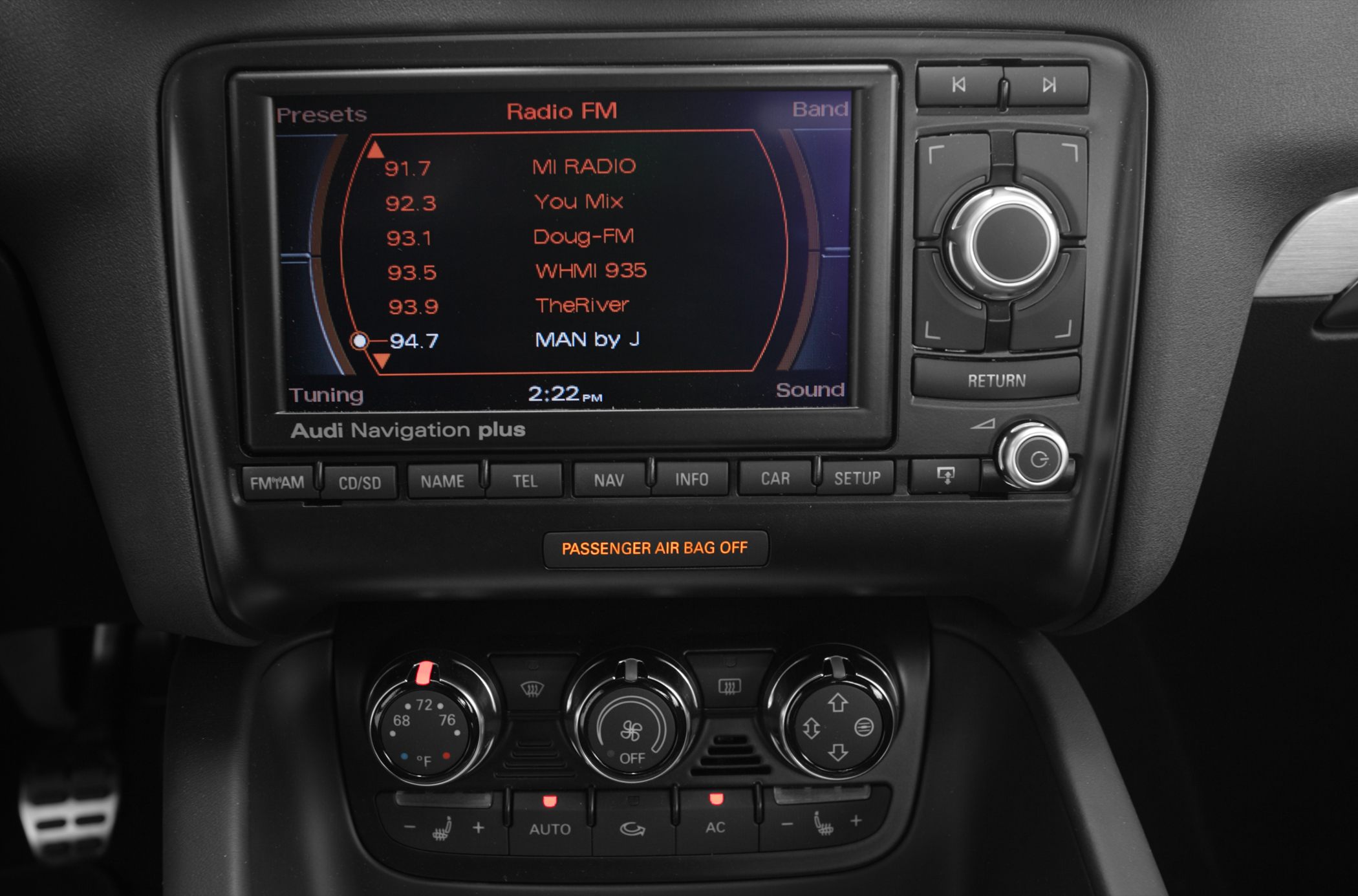 Car radio FM navigation plus system and climate control knobs