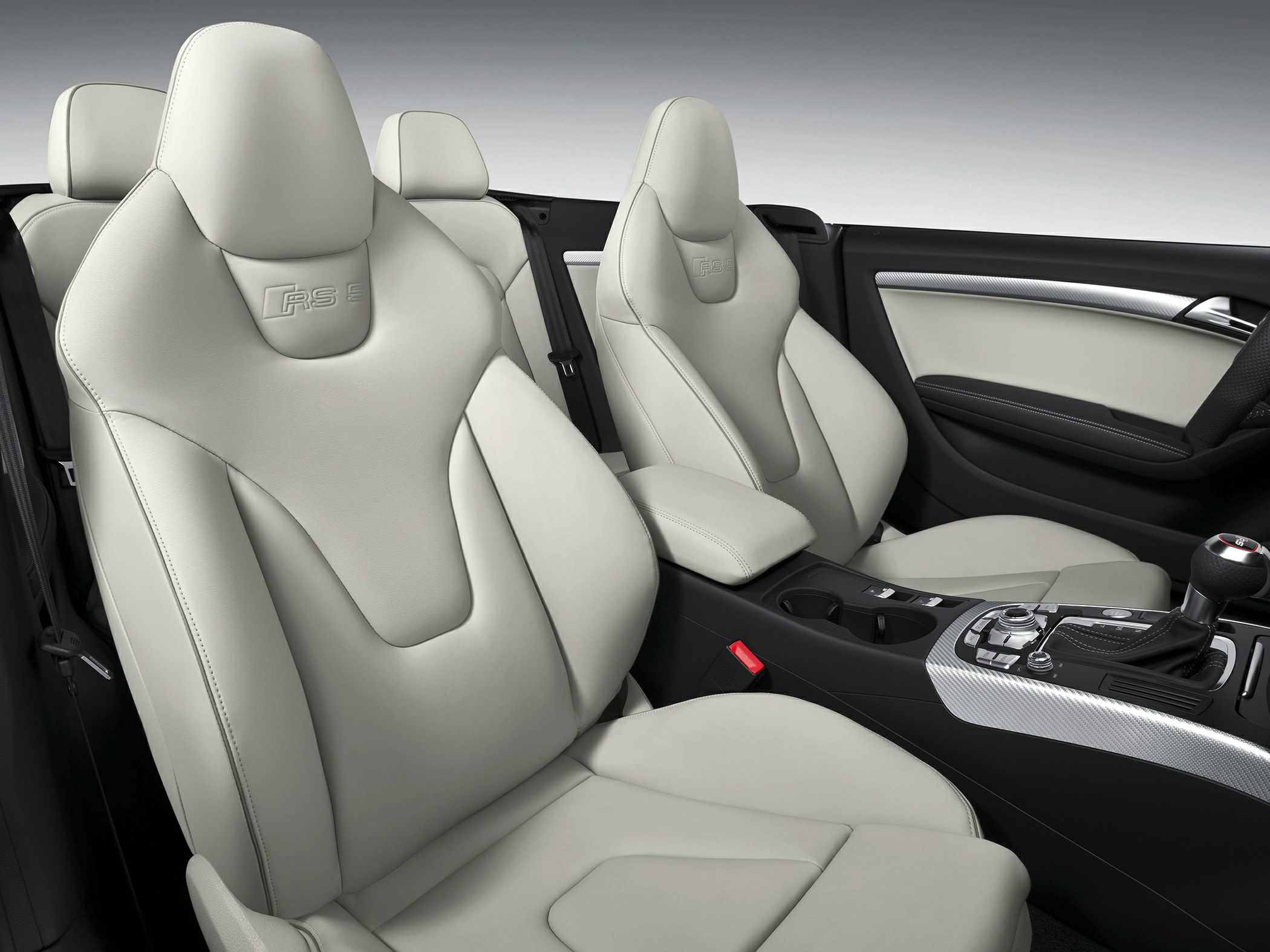 Leather sport seats and center console with gear shift and controls