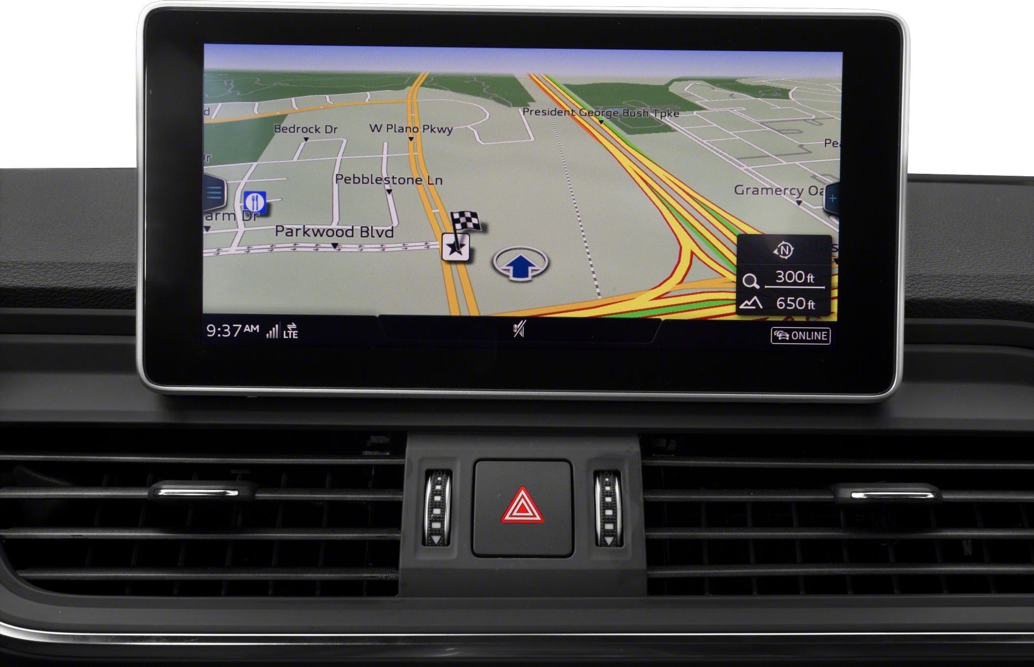 In-car navigation system display with real-time map and route guidance