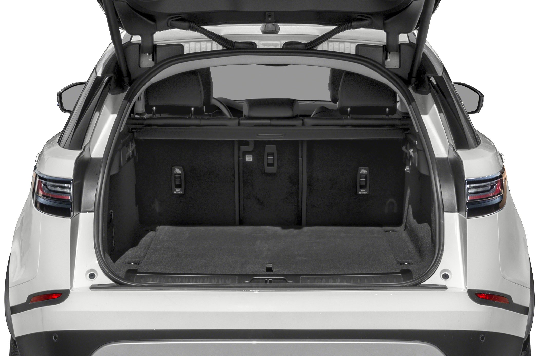 Spacious trunk with foldable rear seats and practical tie-downs