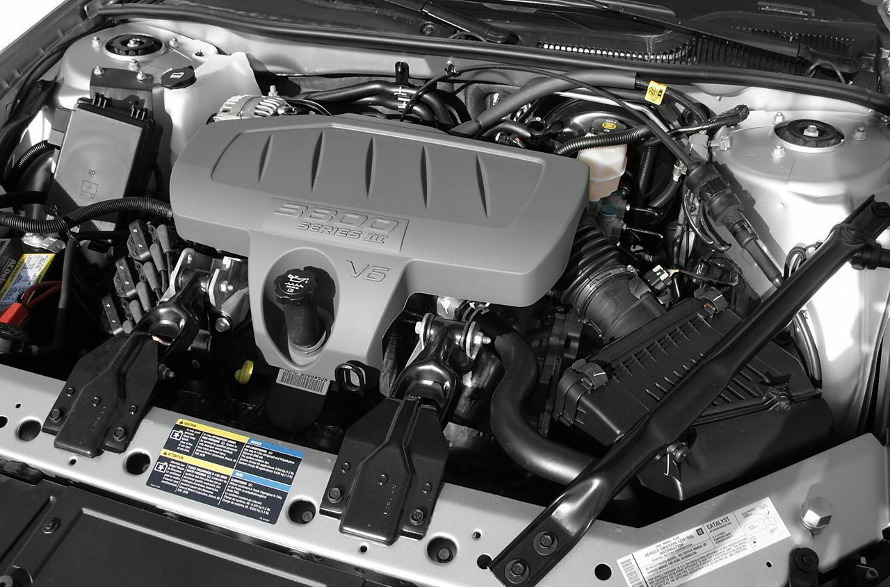 V6 3800 Series III engine with detailed components and layout