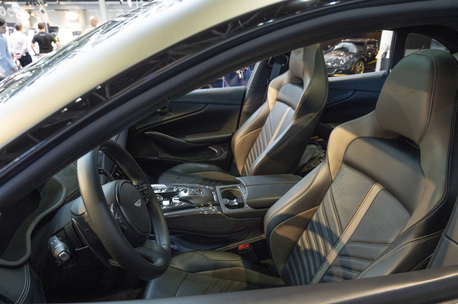 Premium leather sports seats and carbon fiber center console
