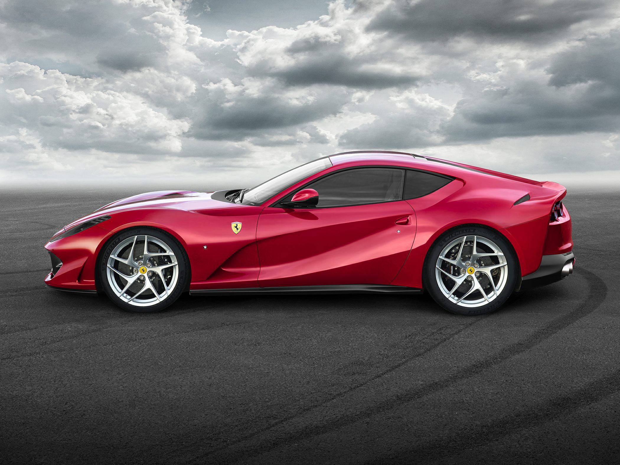 2018 Ferrari 812 Superfast Side View Left