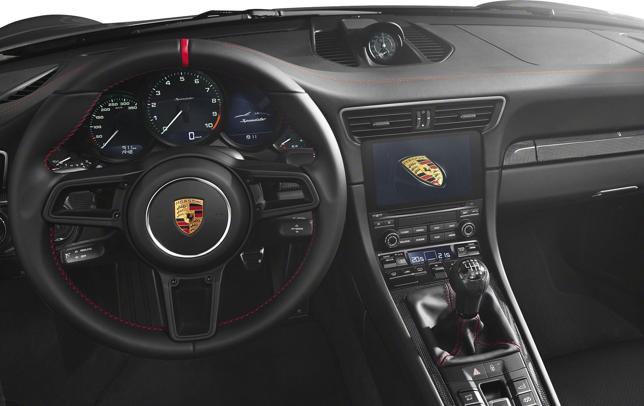 Sporty steering wheel with Speedster gauges, manual gearbox, infotainment screen