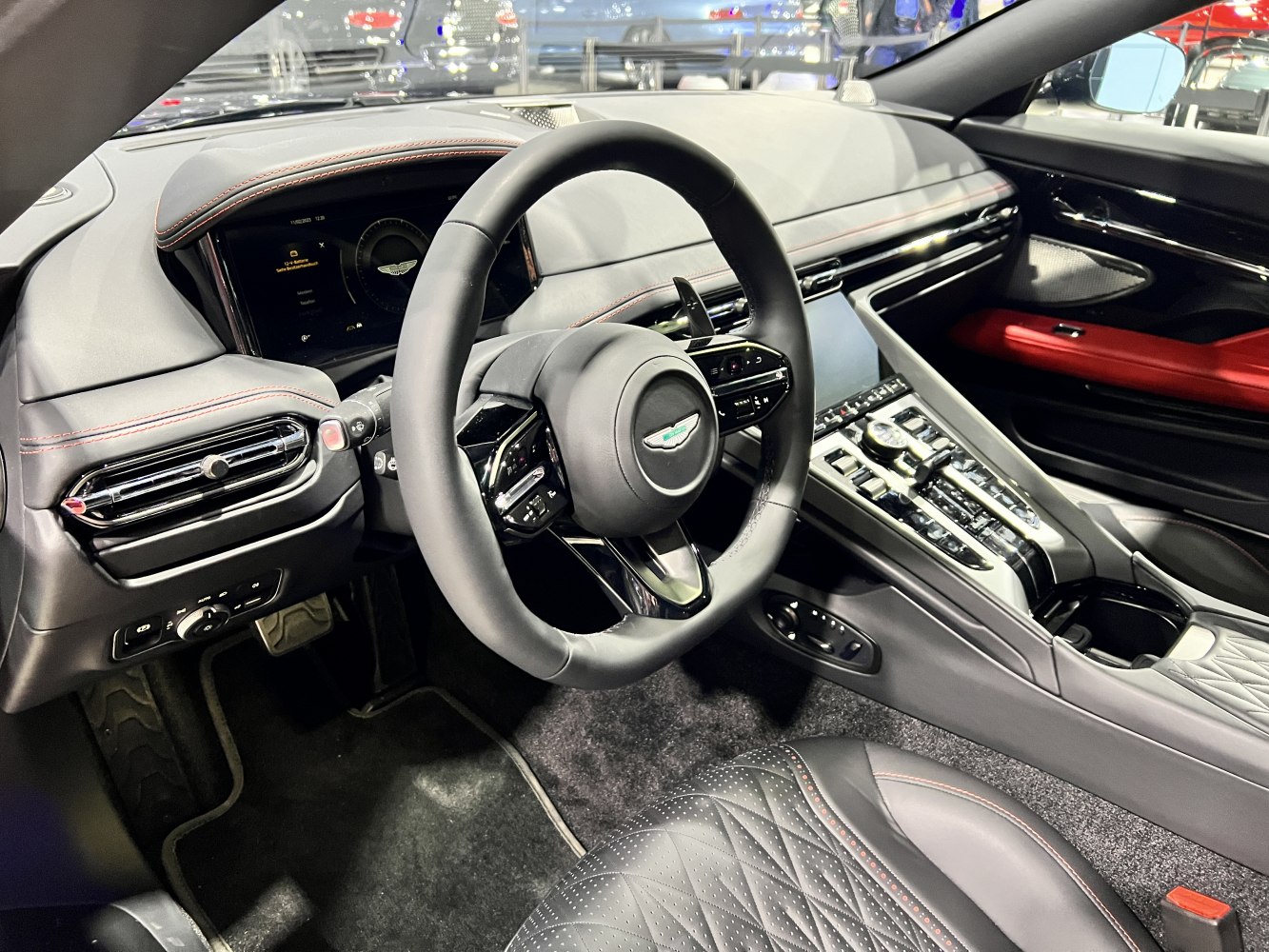 Luxury steering wheel and center console with digital displays