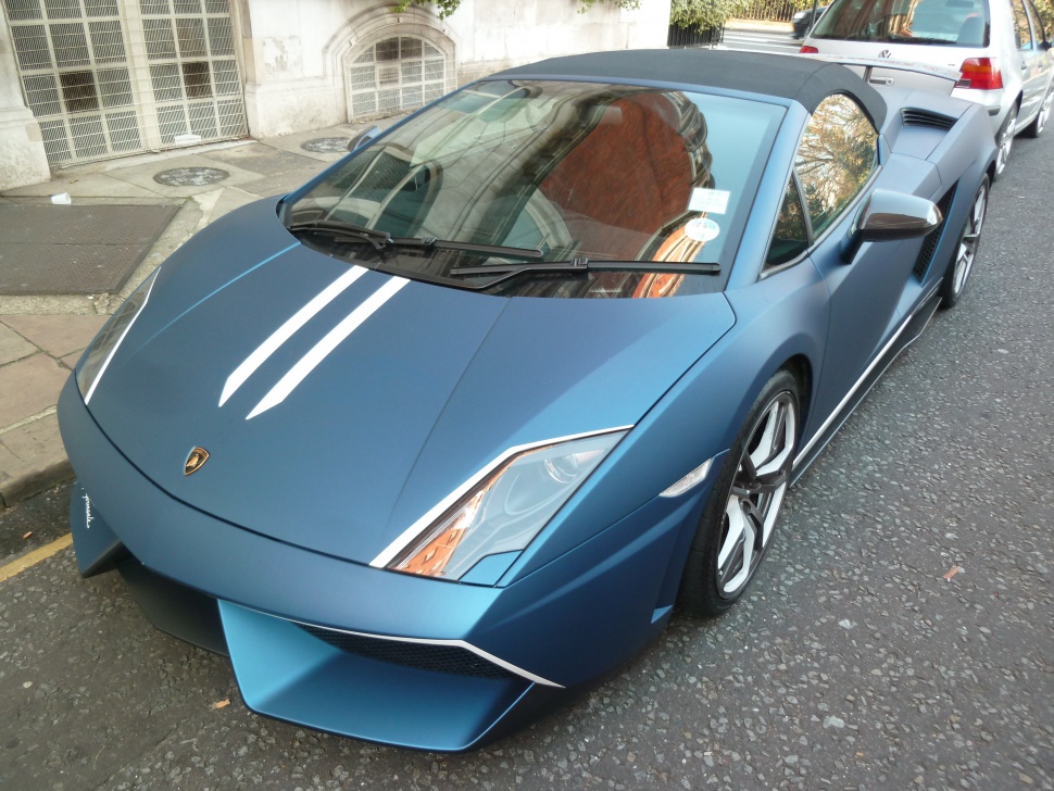 Front angle of Lamborghini Gallardo LP 570-4 Spyder with racing stripes