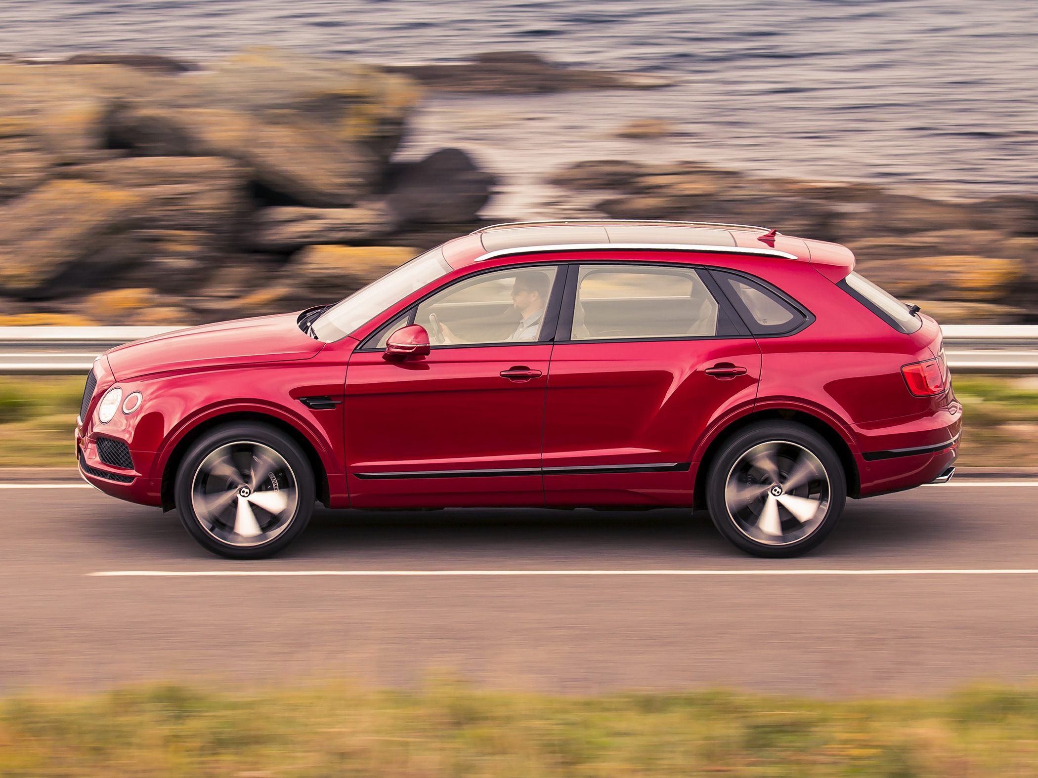 2016 Bentley Bentayga Side View Left
