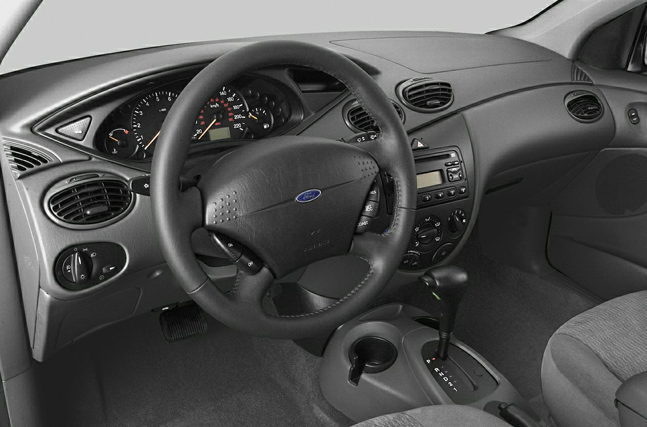 Steering wheel, instrument cluster, dashboard, and automatic gear shift