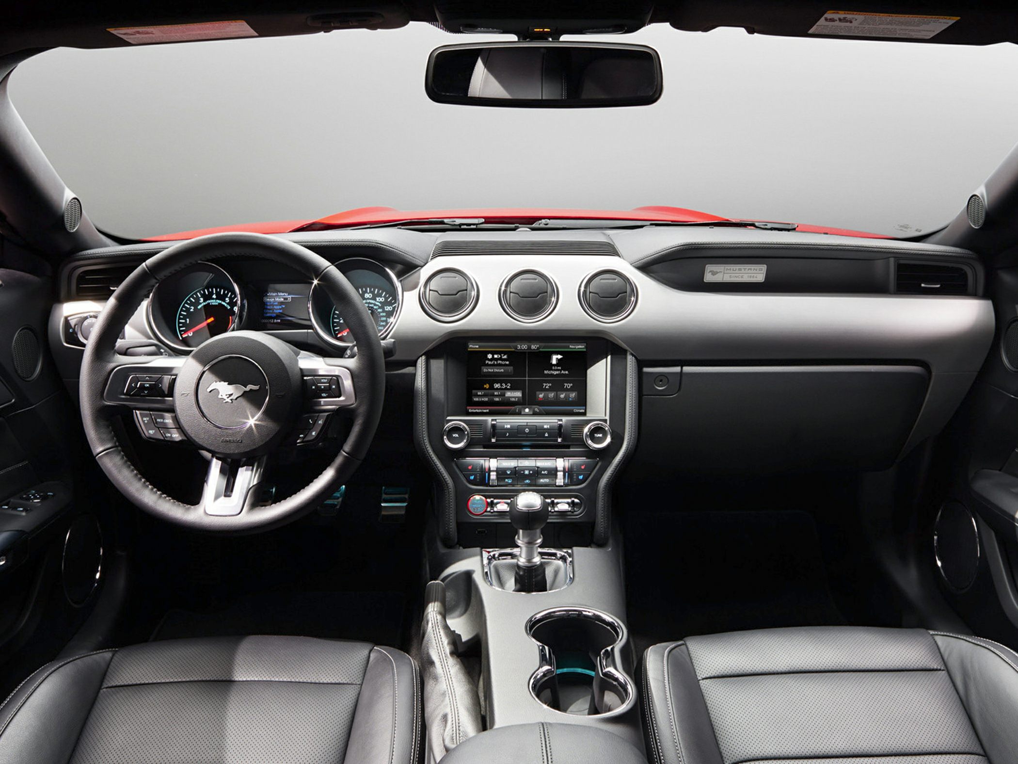 Steering wheel, dashboard, center console with manual gear shift